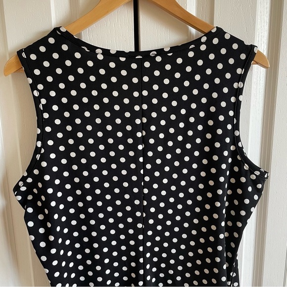 C’est La Vie Polka Dot Sleeveless Blouse Top Women’s XL Black White Ruched Sides - Picture 8 of 13